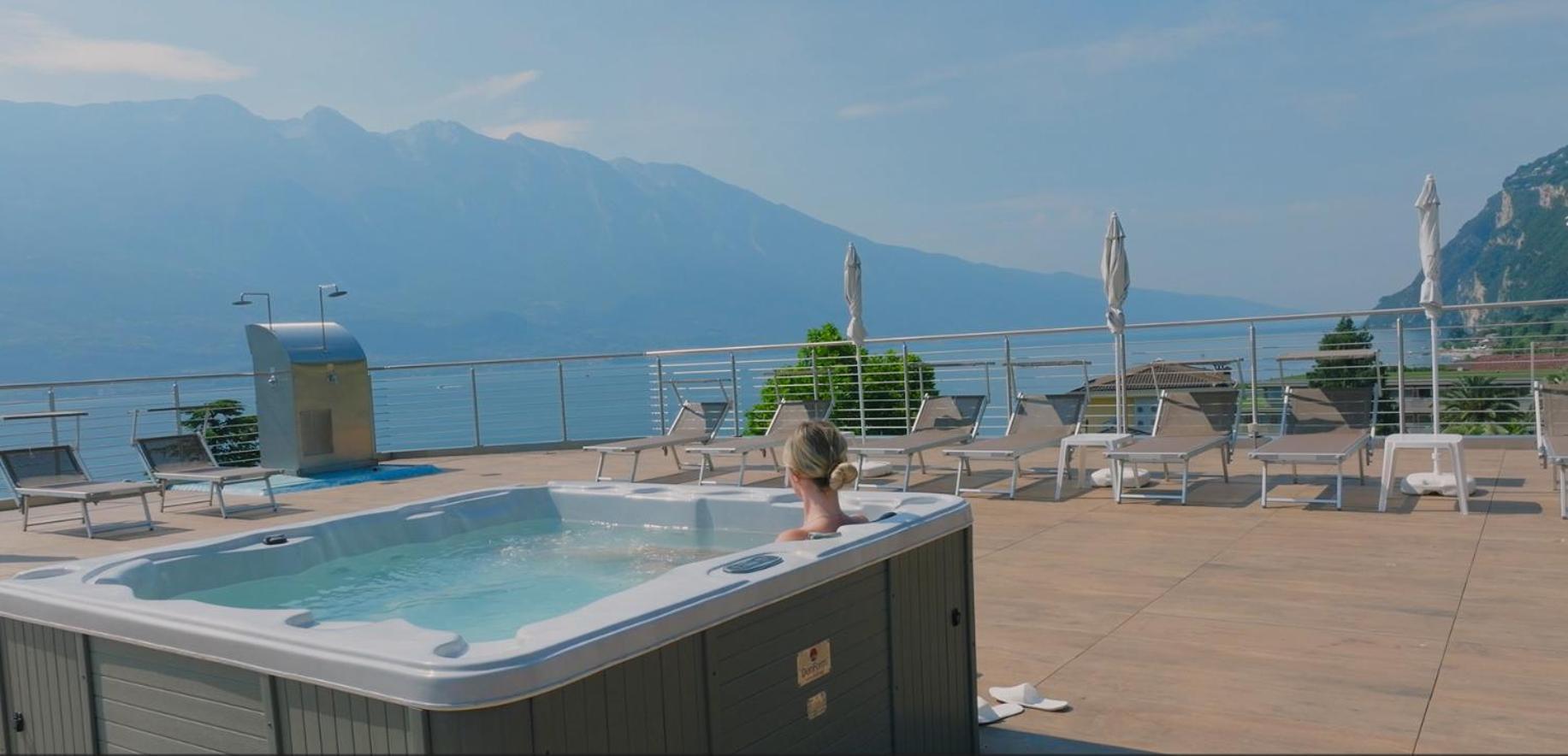 Hotel Sogno Del Benaco Limone sul Garda Bagian luar foto