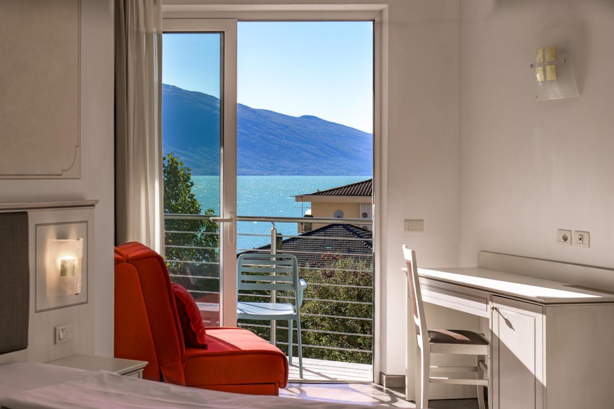 Hotel Sogno Del Benaco Limone sul Garda Bagian luar foto
