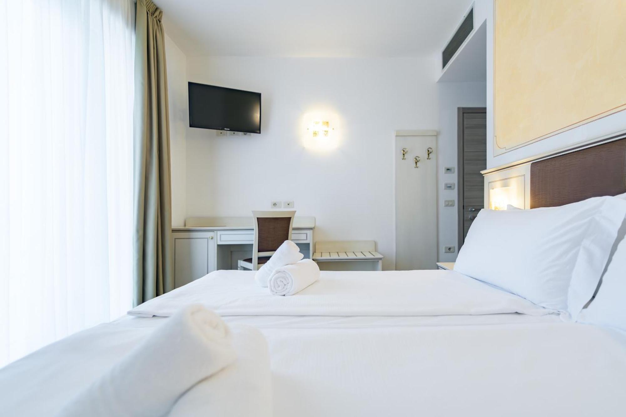 Hotel Sogno Del Benaco Limone sul Garda Bagian luar foto