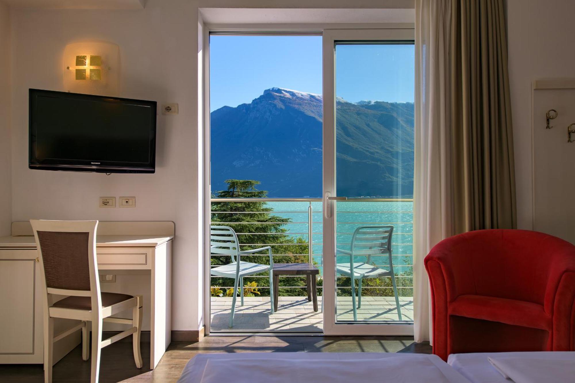 Hotel Sogno Del Benaco Limone sul Garda Bagian luar foto