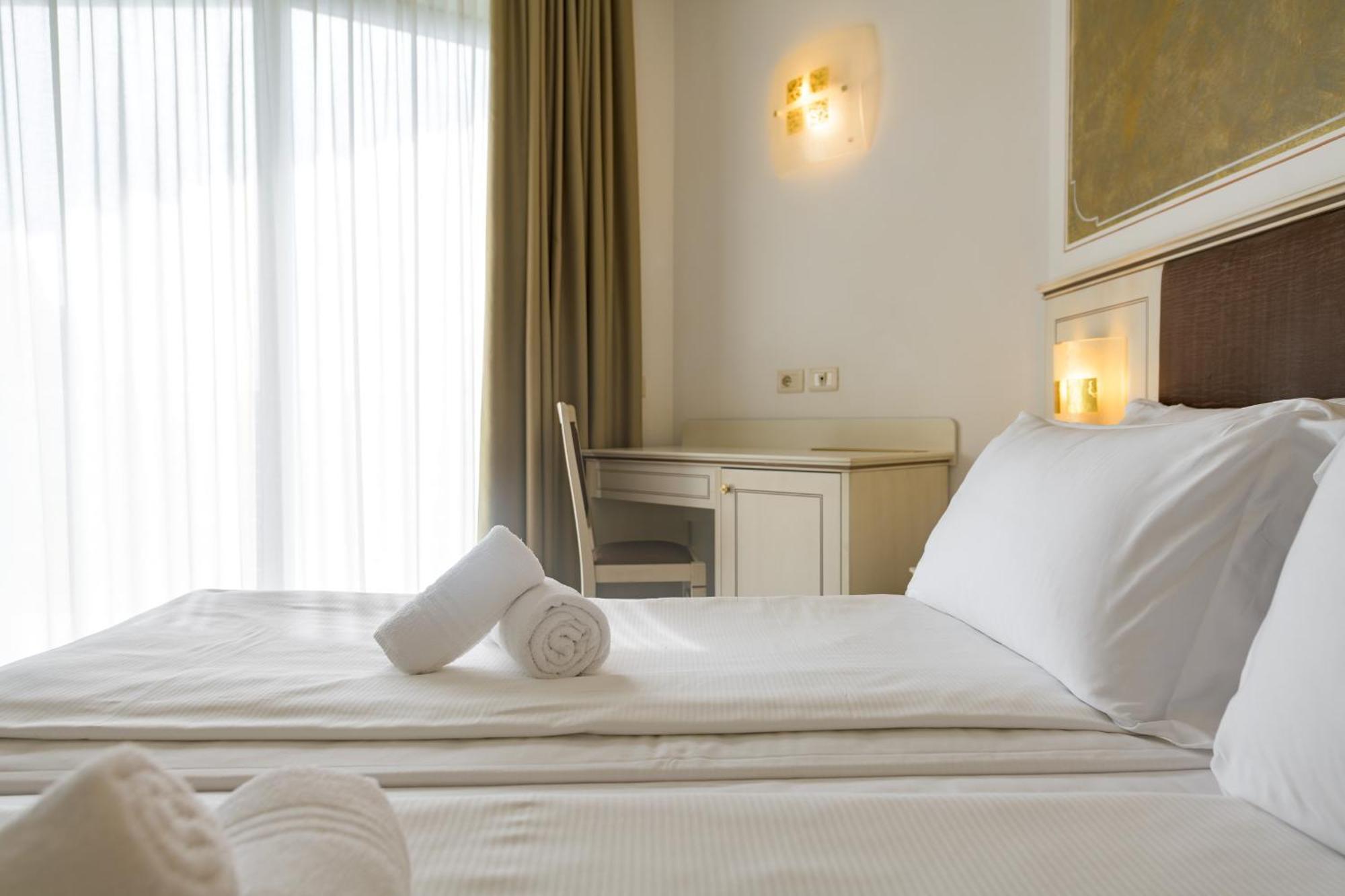 Hotel Sogno Del Benaco Limone sul Garda Bagian luar foto