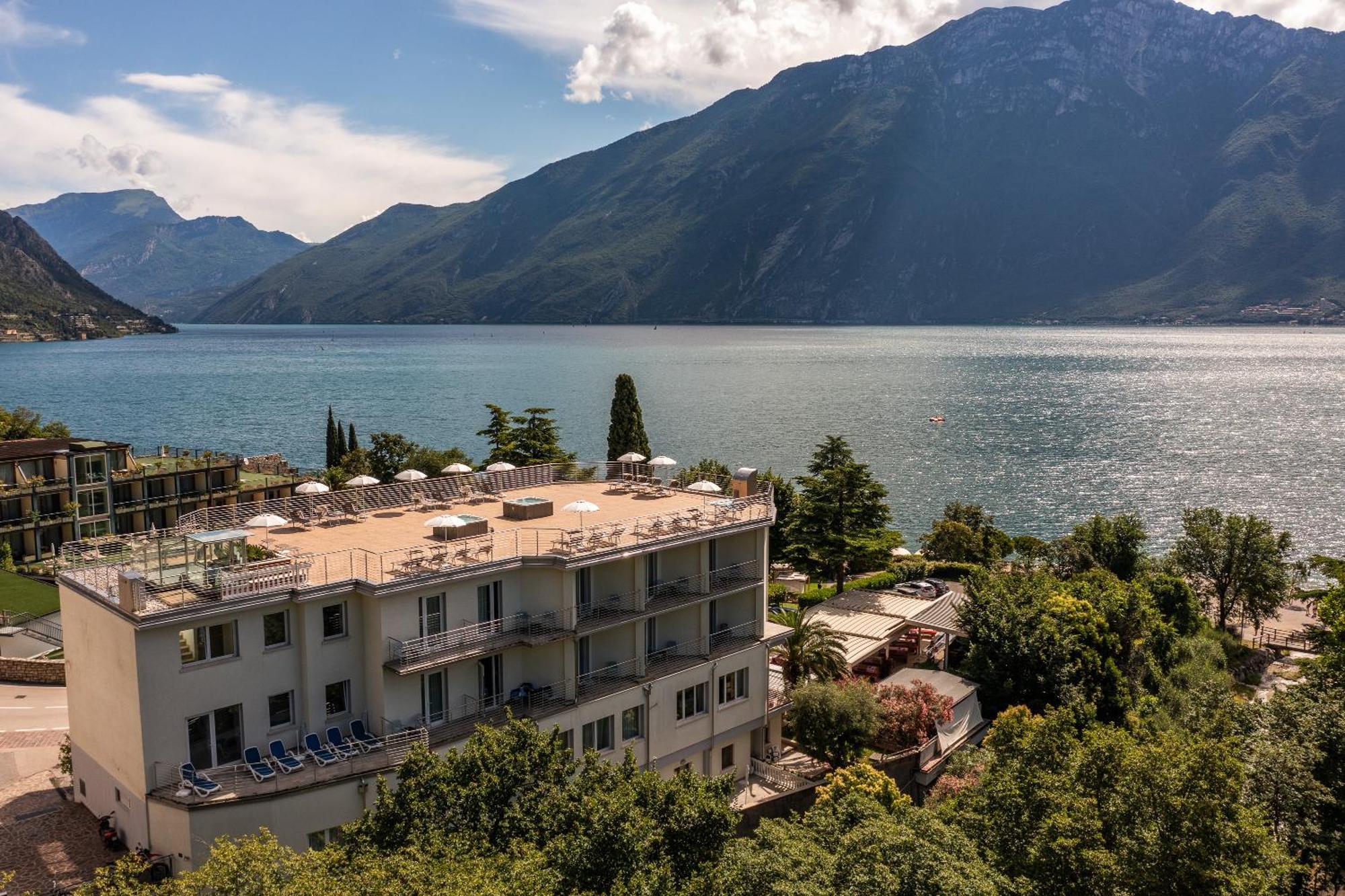 Hotel Sogno Del Benaco Limone sul Garda Bagian luar foto